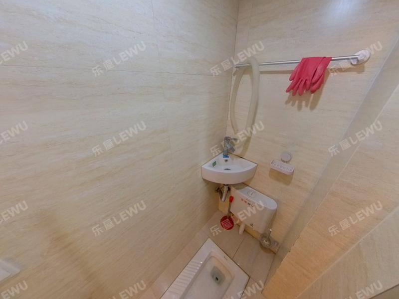 合肥水墨兰庭卫生间照片_水墨兰庭 3室1厅134.32m²满五年