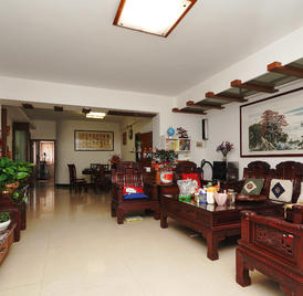 江湾东二苑 4室2厅151.64m²满五年