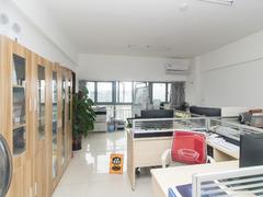 万象天成 1室1厅40.3m²满五年