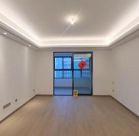 翡翠天际珊海 3室2厅132.56m²精装修