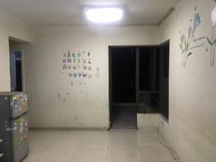 英郡年华花园一期 2室1厅61.64m²整租