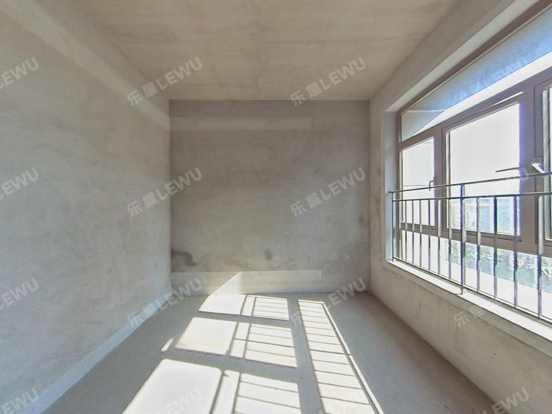 中山雅居乐万象郡二期卧室照片_雅居乐万象郡二期  业主真心出售 价钱好谈 繁华地段