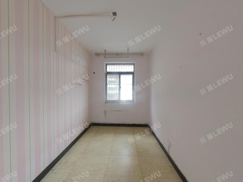 合肥海棠别院南区卧室照片_海棠别院南区 房子装修的还可以，小区环境不错，房子性价比很高。