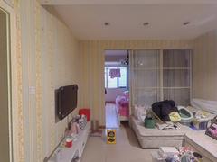 苹果公寓 2室2厅84.97m²普通装修