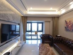 豪方天际 3室2厅75m²整租