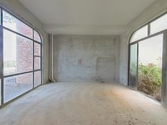 云山雅墅二、三期 3室2厅267.69m²毛坯