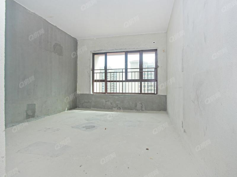 中山御龙山花园3期卧室照片_御龙山花园3期 3室2厅114m²毛坯