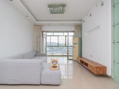 龙凤雅居 3室2厅82.71m²精装修