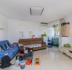 龙丽园 3室2厅97m²整租