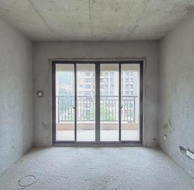 华兴豪庭 2室2厅78.3m²满五年