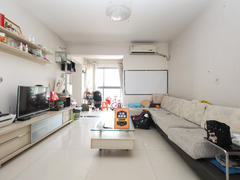 i派龙城 3室2厅85m²整租