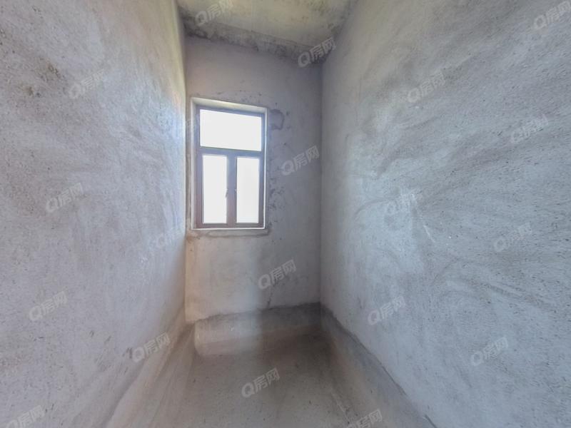 中山奥园香槟花园卫生间照片_奥园香槟花园 坦洲别墅  低于市场价急卖 大露台大花园带车位