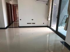 豪方天际 3室2厅89m²整租